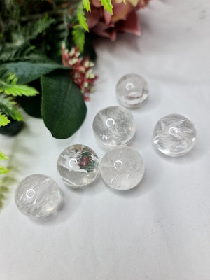 Quartz mini sphere.