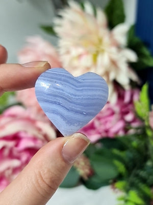 Blue lace agate heart carving Q31