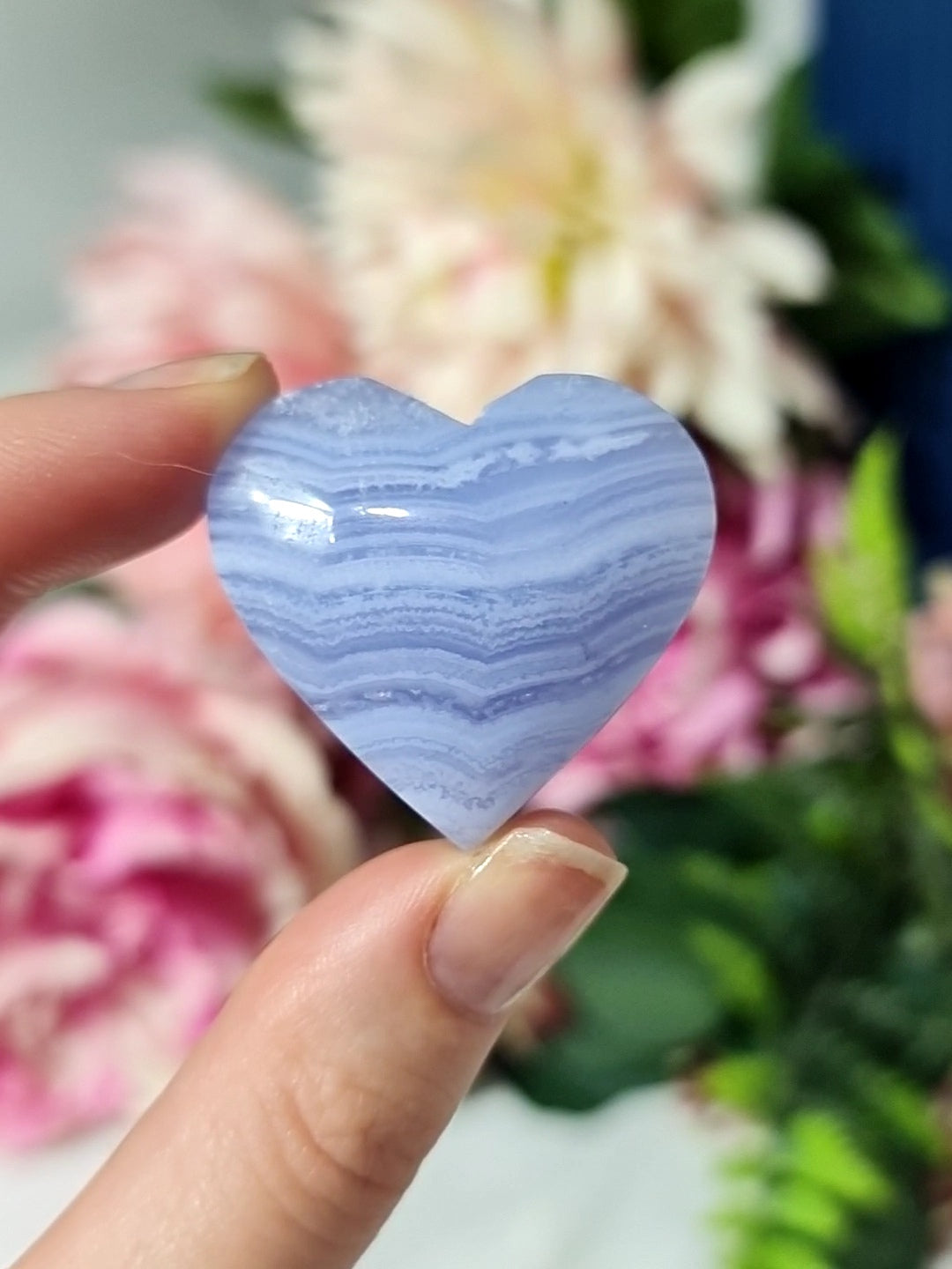 Blue lace agate heart carving Q31