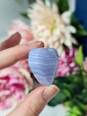 Blue lace agate heart carving Q31