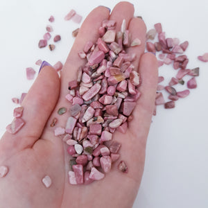 Rhodonite crystal chips 100g