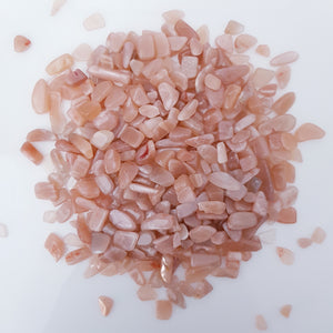 Peach Moonsrone crystal chips 100g