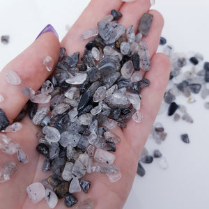 Tourmilated quartz chips 100g